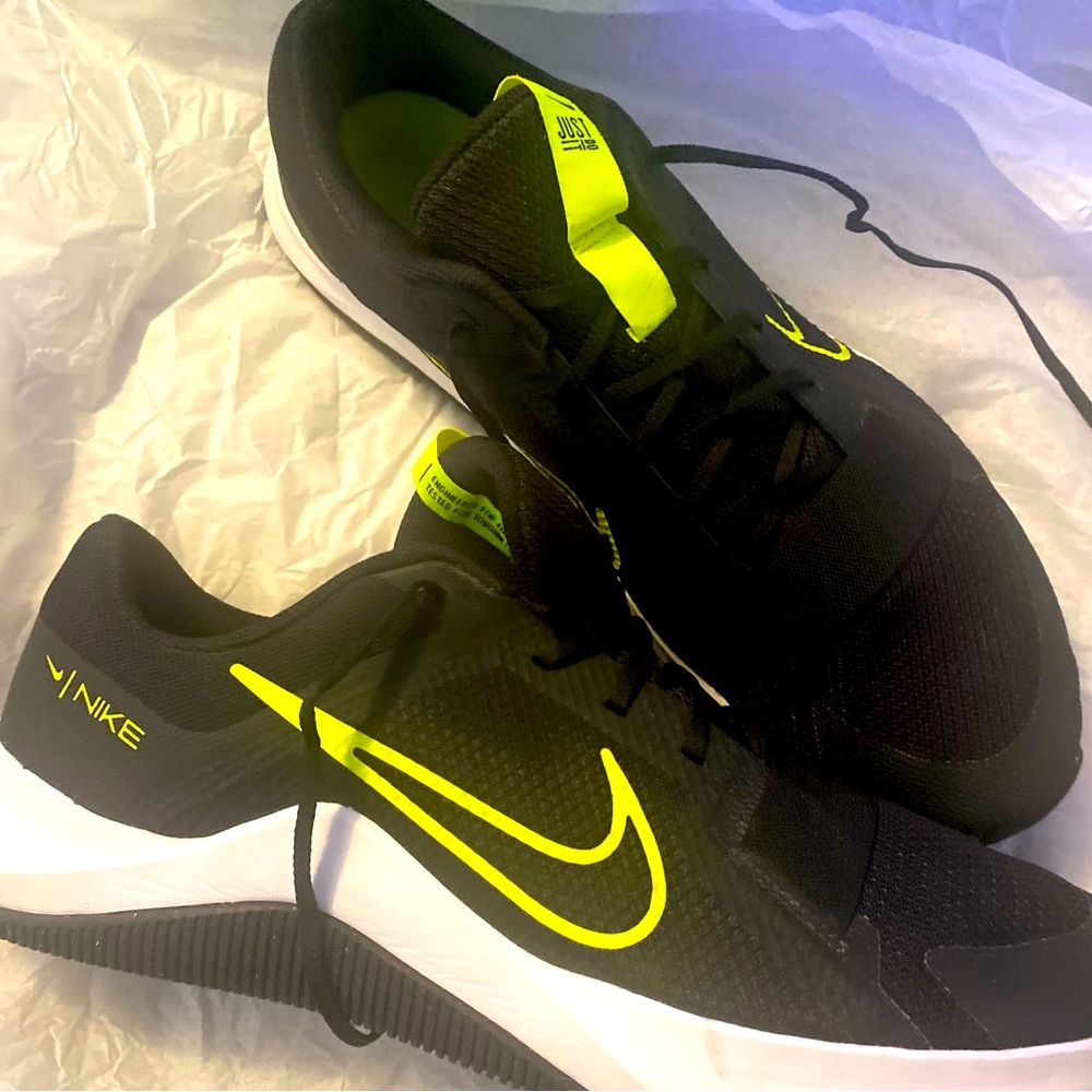 Nike MC Trainer 2 mens size 14